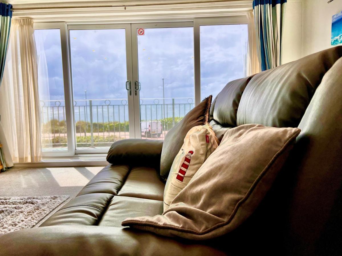 Stunning Beach Front House - Sleeps 6 พุชเฮลี ภายนอก รูปภาพ